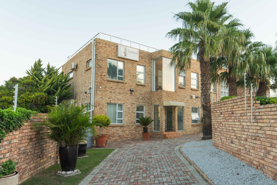 6 Bedroom Property for Sale in Humerail Eastern Cape